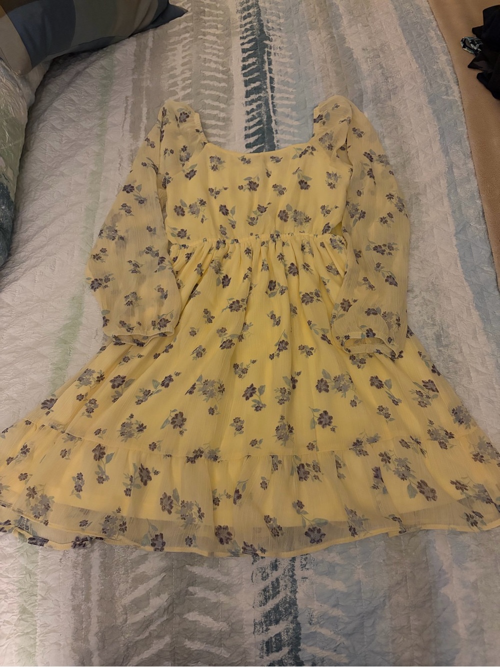 Eyeshadow Yellow Floral Tiered Dress with Puff Sleeves